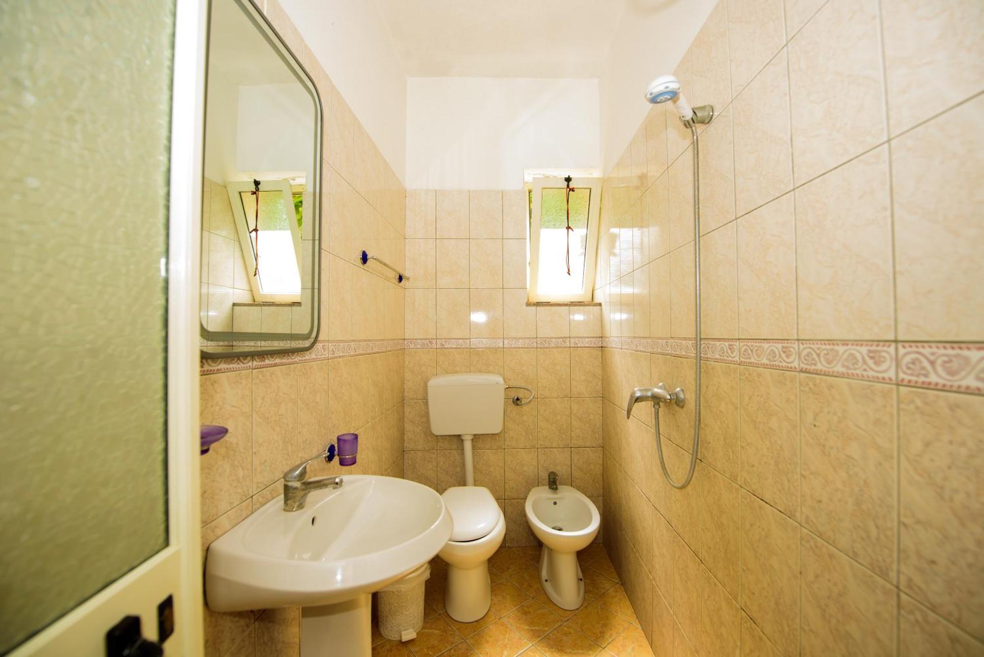 Rei's Place Vlorë