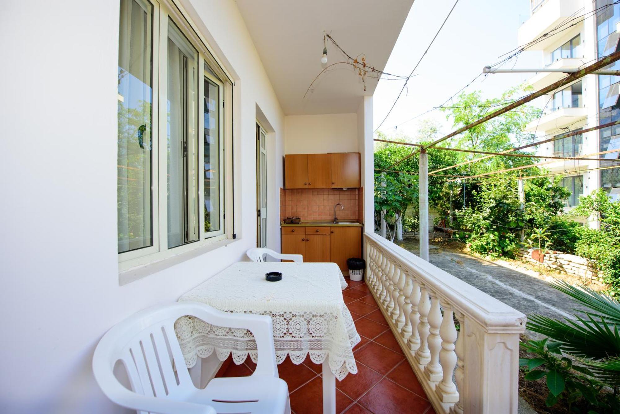 Rei's Place Penzion Vlorë